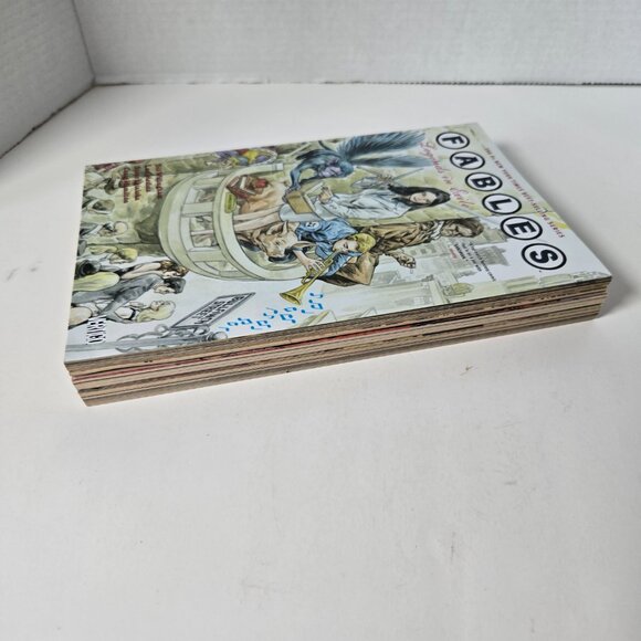Fables, Graphic Novels, First 3 Volumes - Picture 4 of 4